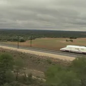 La elevada inversión en trenes de alta velocidad deja sin recursos a otras redes ferroviarias La elevada inversión en trenes de alta velocidad deja sin recursos a otras redes ferroviarias