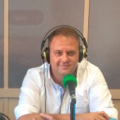 El alcalde de Mérida, Antonio Rodríguez Osuna, en los estudios de Onda Cero Mérida