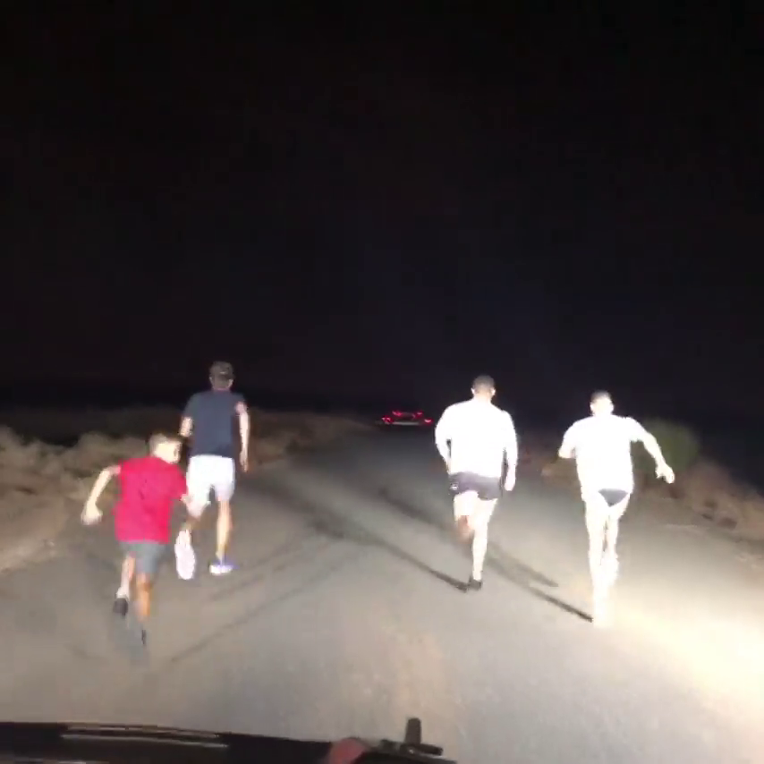 La carrera nocturna de Cristiano Ronaldo en el desierto de Dubái La carrera nocturna de Cristiano Ronaldo en el desierto de Dubái