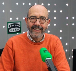 Miguel Rellán durante una entrevista en Onda Cero Miguel Rellán durante una entrevista en Onda Cero