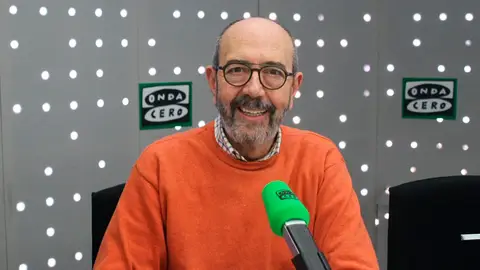Miguel Rellán durante una entrevista en Onda Cero Miguel Rellán durante una entrevista en Onda Cero
