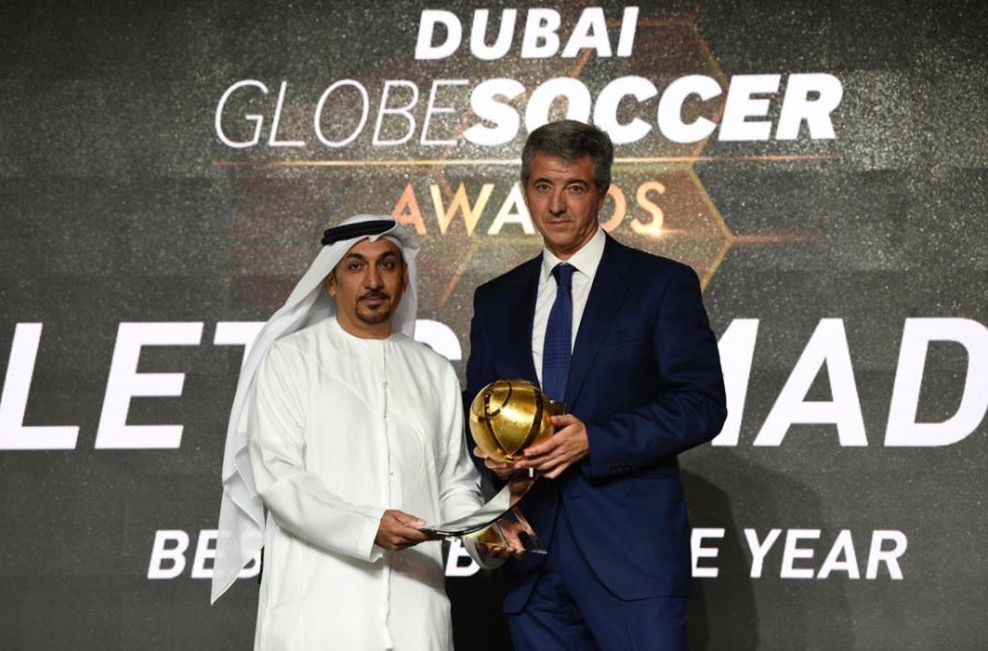 El Atlético de Madrid recibe el premio a Mejor Club del Año en los Globe Soccer Awards de Dubái El Atlético de Madrid recibe el premio a Mejor Club del Año en los Globe Soccer Awards de Dubái