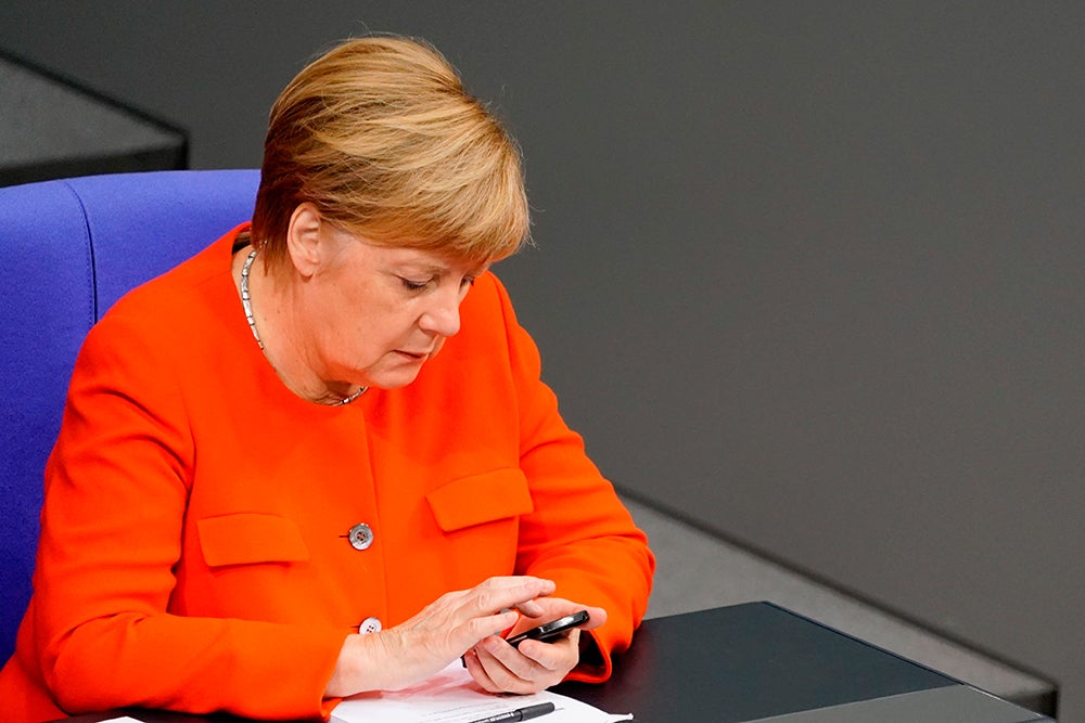 Se filtran datos personales de Ángela Merkel y de más 400 políticos en el mayor hackeo de la historia de Alemania Se filtran datos personales de Ángela Merkel y de más 400 políticos en el mayor hackeo de la historia de Alemania
