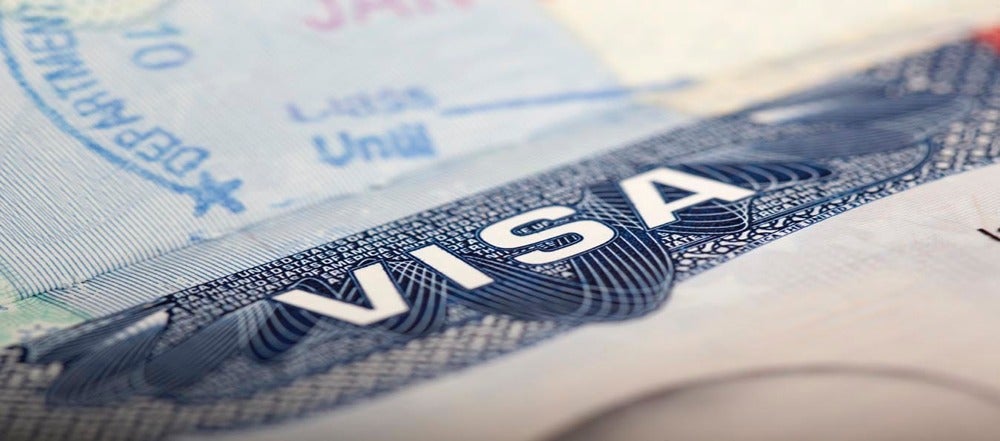 La CE alerta de los riesgos de dar visados por comprar viviendas de lujo, como España La CE alerta de los riesgos de dar visados por comprar viviendas de lujo, como España