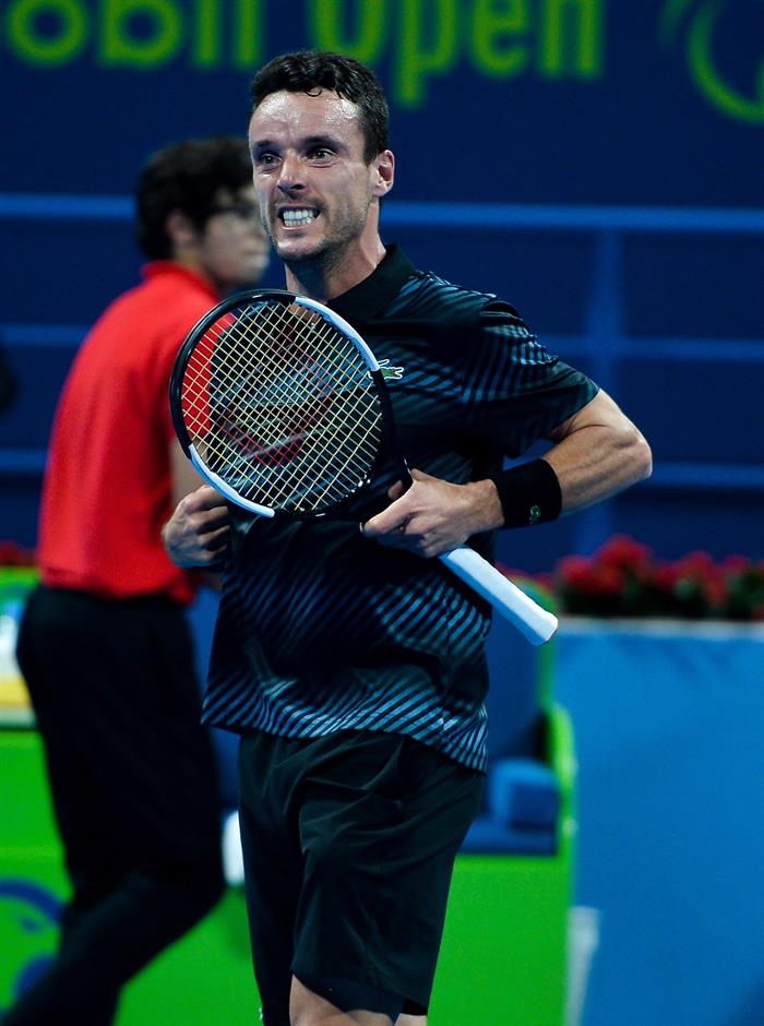 Roberto Bautista tumba a Djokovic para alcanzar la final en Doha Roberto Bautista tumba a Djokovic para alcanzar la final en Doha