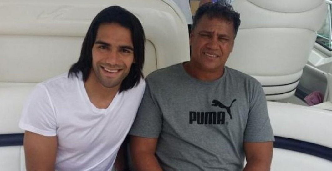 Muere Radamel García King, padre de Falcao, mientras jugaba un partido de tenis Muere Radamel García King, padre de Falcao, mientras jugaba un partido de tenis