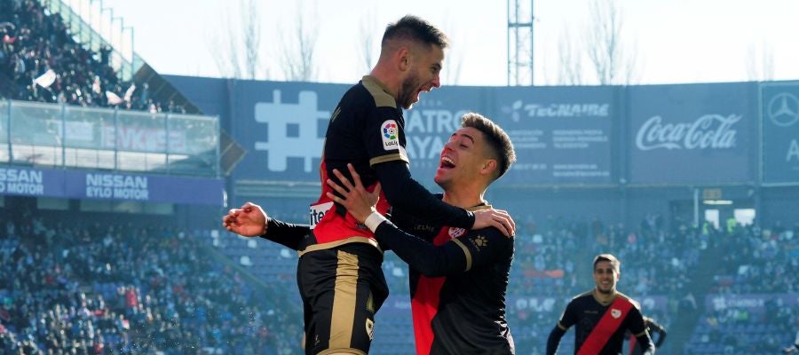 Medrán celebra su gol con el Rayo Vallecano Medrán celebra su gol con el Rayo Vallecano