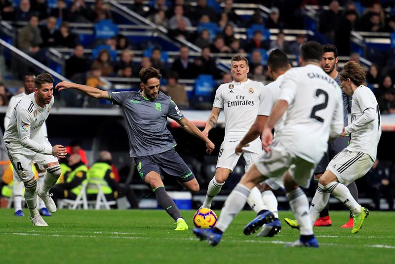 El Real Madrid vuelve a dejar malas sensaciones en un partido marcado por Vinicius y la polémica arbitral El Real Madrid vuelve a dejar malas sensaciones en un partido marcado por Vinicius y la polémica arbitral