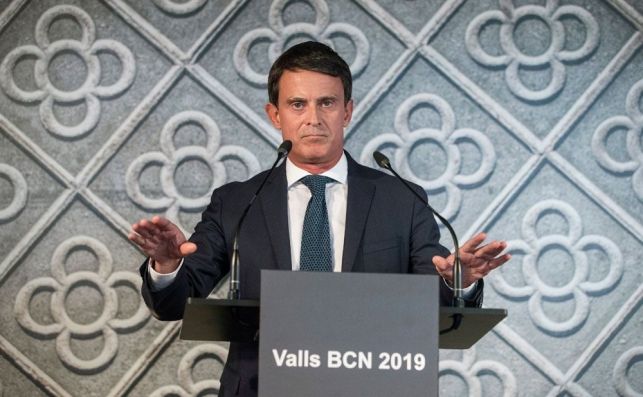 Valls pide por carta a Sánchez, Casado y Rivera un pacto de gobernabilidad Valls pide por carta a Sánchez, Casado y Rivera un pacto de gobernabilidad