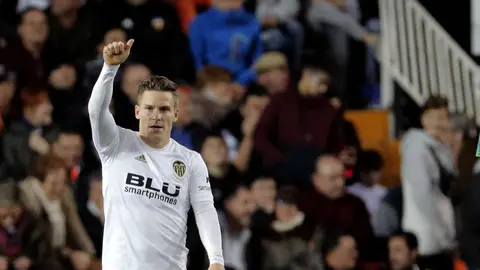 Gameiro, durante un partido Gameiro, durante un partido