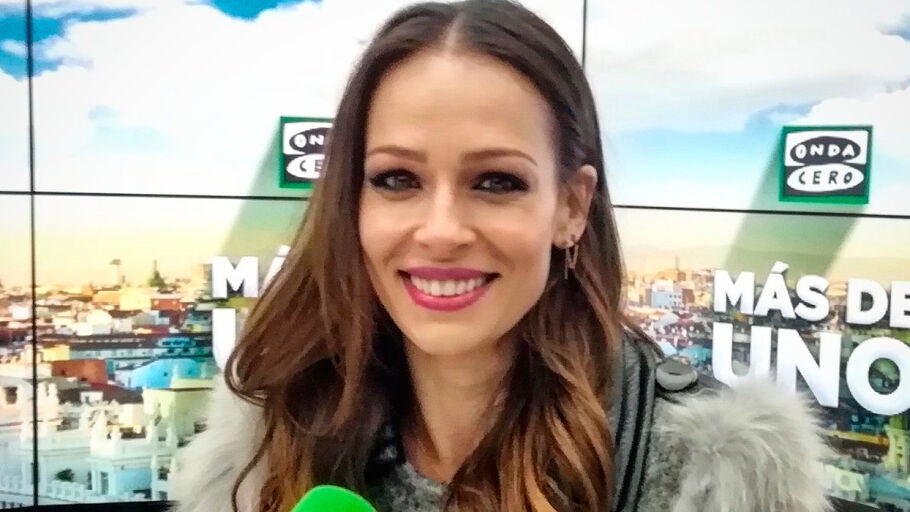 Eva Gonz&aacute;lez durante una entrevista en Onda Cero