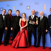 El elenco y los realizadores de 'The Americans' en los Globos de Oro