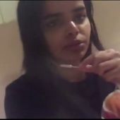 Una adolescente saudí huye de su familia y pide asilO