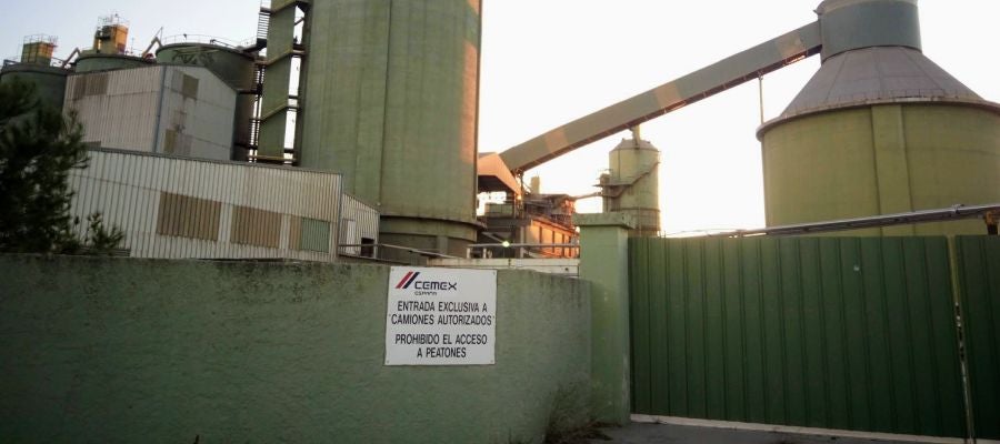 Instalaciones de la fábrica cementera de Cemex en Lloseta Instalaciones de la fábrica cementera de Cemex en Lloseta