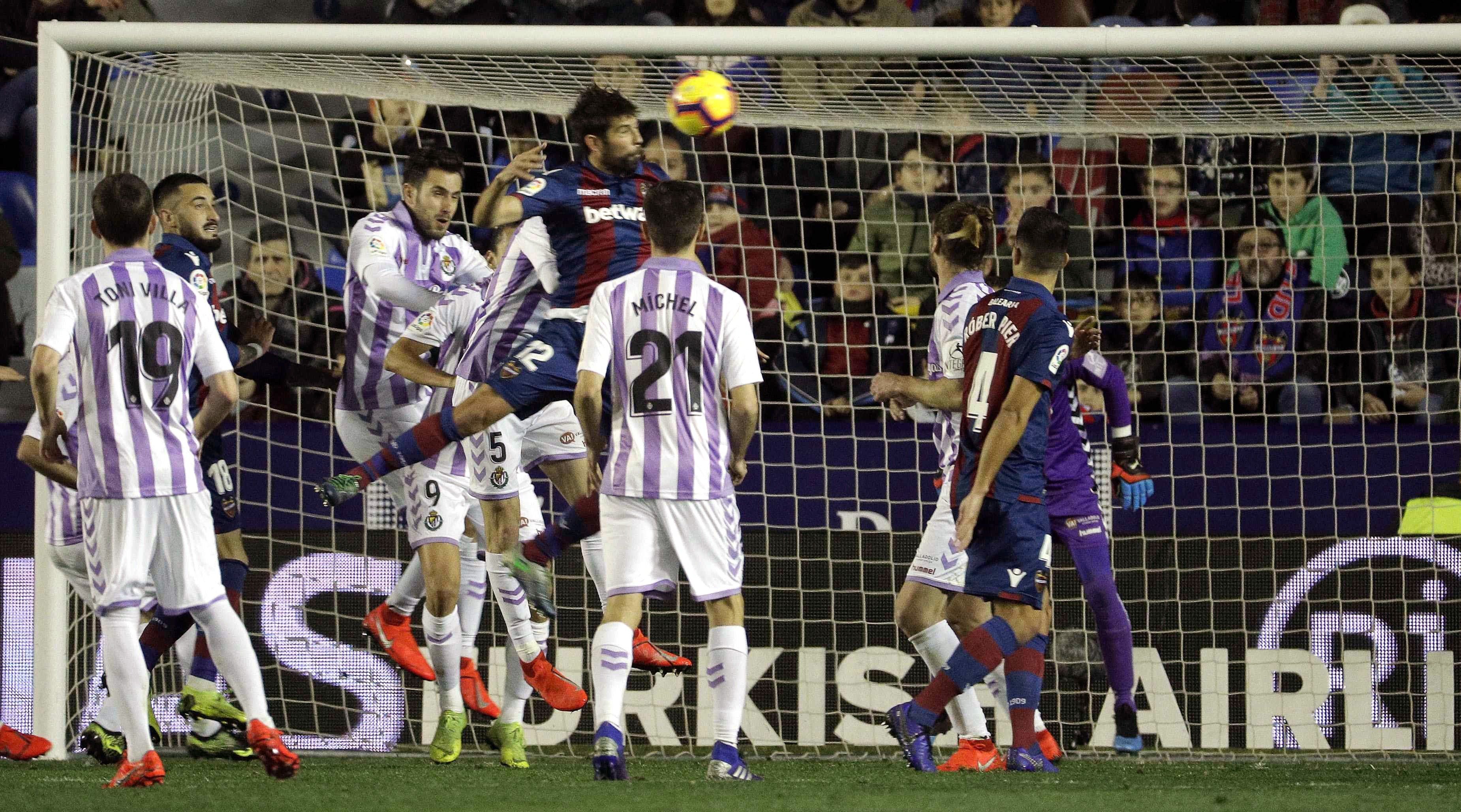 Escucha los goles del Levante - Valladolid narrados en Radioestadio Escucha los goles del Levante - Valladolid narrados en Radioestadio