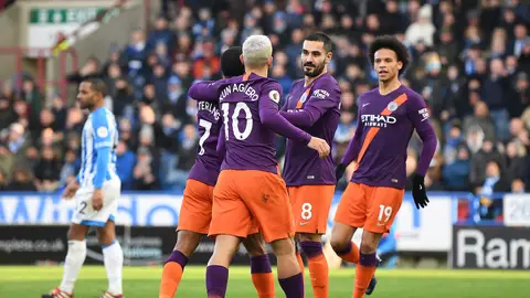 Los jugadores del Manchester City celebran el gol Los jugadores del Manchester City celebran el gol