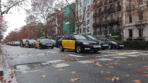 Huelga indefinida de taxis en Barcelona Huelga indefinida de taxis en Barcelona