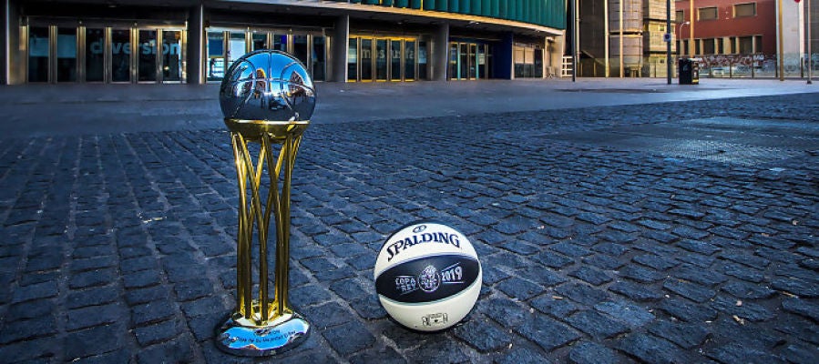 El trofeo de la Copa del Rey de baloncesto, en el Wizink Center El trofeo de la Copa del Rey de baloncesto, en el Wizink Center