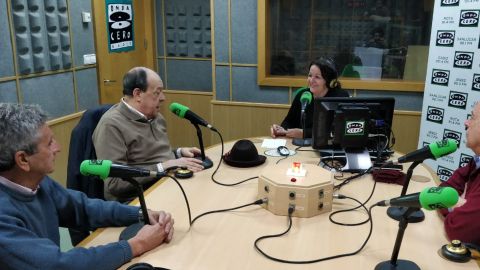 Hoy como cada lunes tenemos tiempo de tertulia. Hoy con Jaime Rocha, Enrique Huguet, Juan Sales y Paco Moya. Modera Carmen Pa&uacute;l.