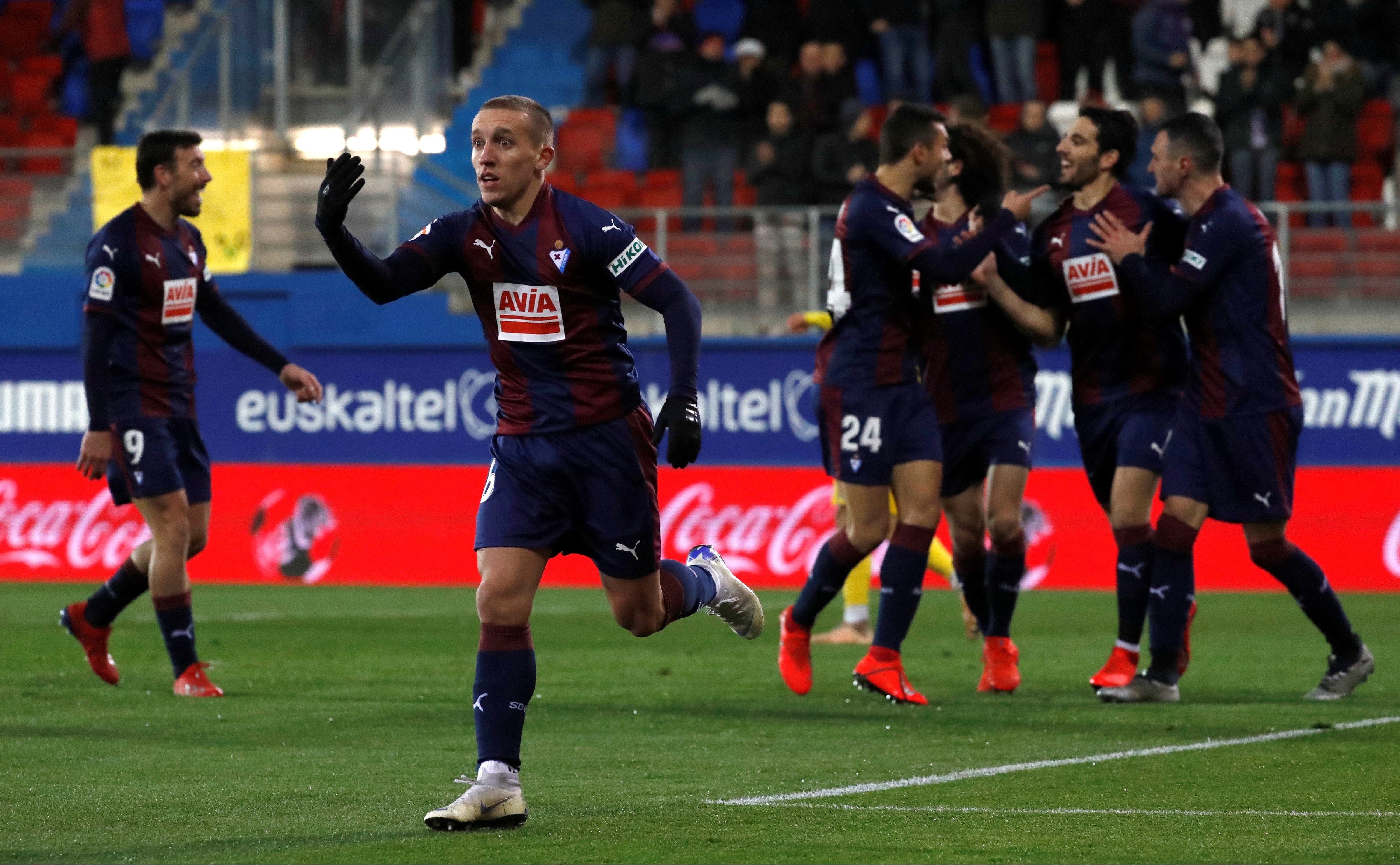 El Levante perdona al Eibar y firma tablas en casa El Levante perdona al Eibar y firma tablas en casa