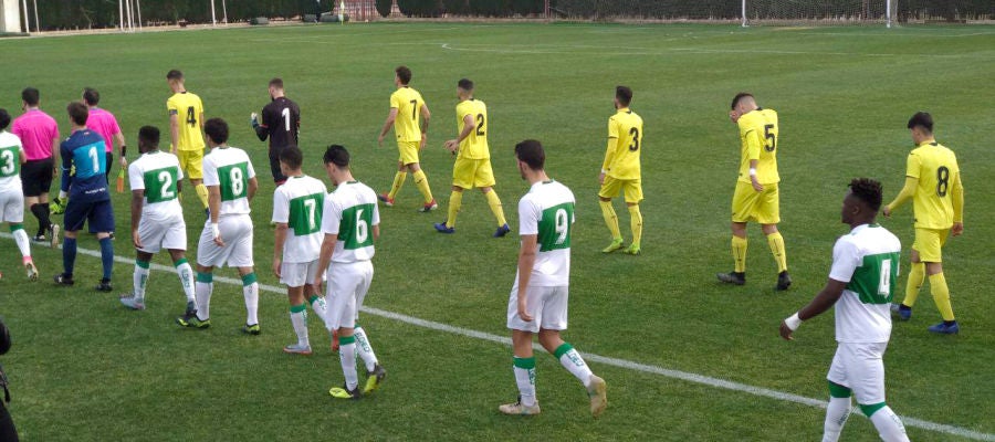 El Ilicitano volvió a ganar en el Díez Iborra ante el tercer equipo del Villarreal CF. El Ilicitano volvió a ganar en el Díez Iborra ante el tercer equipo del Villarreal CF.