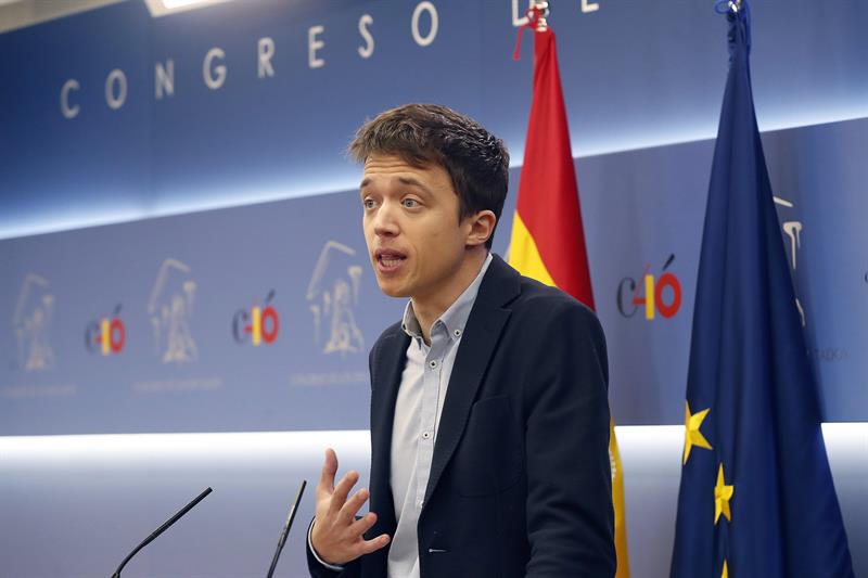 Errejón anuncia que deja su escaño en el Congreso, pero no abandona Podemos Errejón anuncia que deja su escaño en el Congreso, pero no abandona Podemos