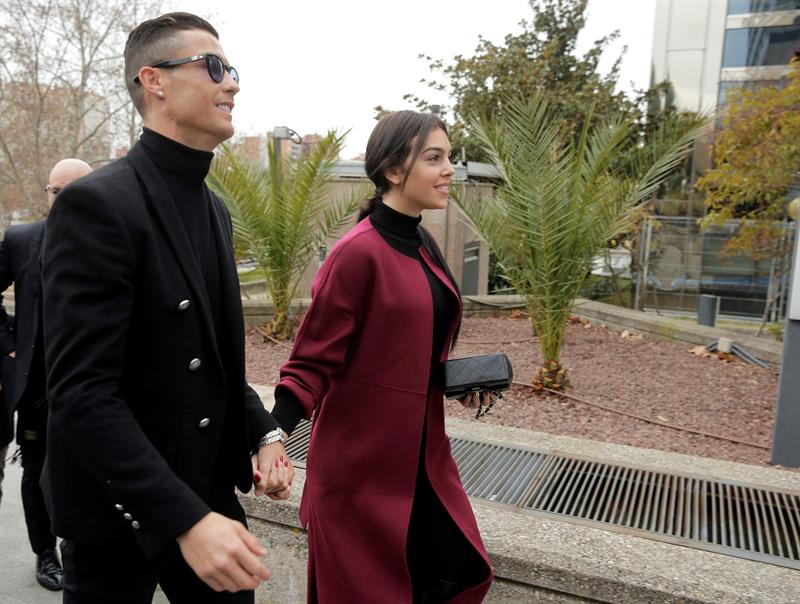 Cristiano Ronaldo acude a la Audiencia Provincial para declarar sobre cuatro delitos fiscales Cristiano Ronaldo acude a la Audiencia Provincial para declarar sobre cuatro delitos fiscales