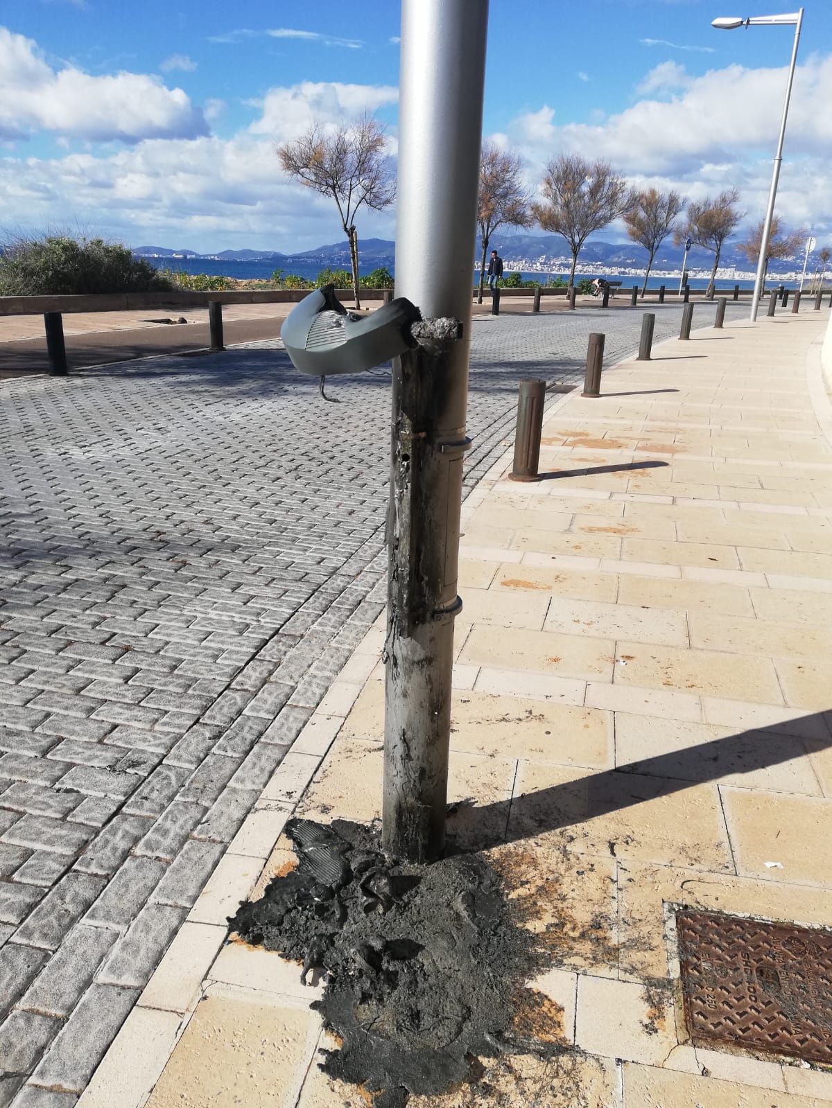 Tres contenedores más quemados de madrugada en Can Pastilla Tres contenedores más quemados de madrugada en Can Pastilla