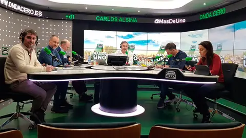 La España que madruga: Rafa Latorre, Félix José Casillas, Carlos Rodríguez Braun, Carlos Alsina, Rubén Amón y Marta García Aller La España que madruga: Rafa Latorre, Félix José Casillas, Carlos Rodríguez Braun, Carlos Alsina, Rubén Amón y Marta García Aller