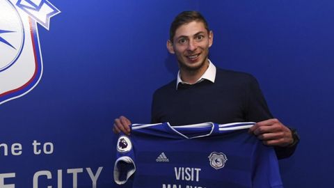 Emiliano Sala, con la camiseta del Cardiff