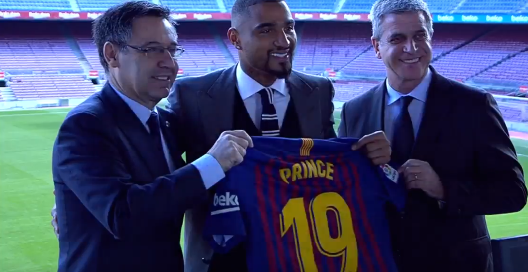 Kevin-Prince Boateng, presentado como nuevo jugador del Barcelona Kevin-Prince Boateng, presentado como nuevo jugador del Barcelona