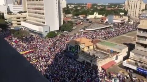 REEMPLAZO: Miles de venezolanos se manifiestan en Venezuela y en el extranjero