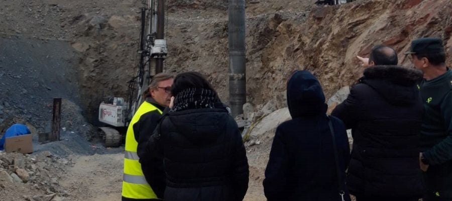 Labores de rescate en el pozo de Totalán (Málaga) para sacar a Julen. Labores de rescate en el pozo de Totalán (Málaga) para sacar a Julen.