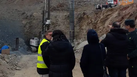 Labores de rescate en el pozo de Totalán (Málaga) para sacar a Julen. Labores de rescate en el pozo de Totalán (Málaga) para sacar a Julen.