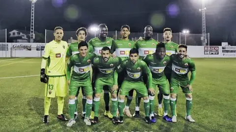 El once titular que presentó el Elche CF en el amistoso frente al Crevillente Deportivo, con los estrenos de Florentin Pogba y Edgar Badía. ELCHE CF