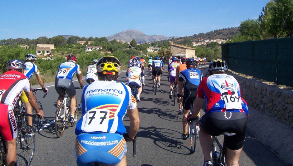 Ciclistas en Mallorca 