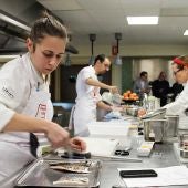  Cristina Gómez, ganadora del VII Concurso de Cocina Creativa con Granada mollar de Elche