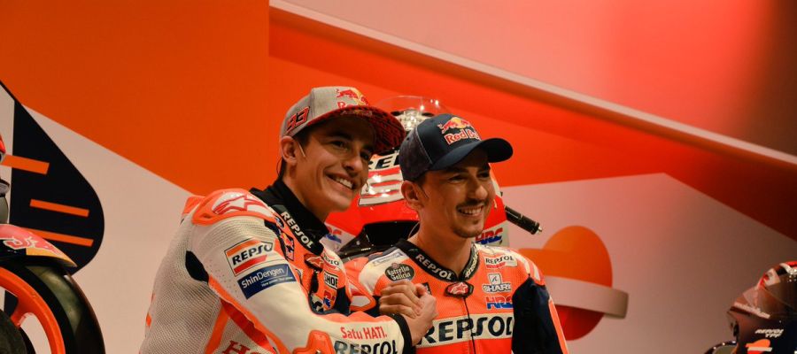 Marc Márquez y Jorge Lorenzo, en la presentación del equipo Honda Marc Márquez y Jorge Lorenzo, en la presentación del equipo Honda