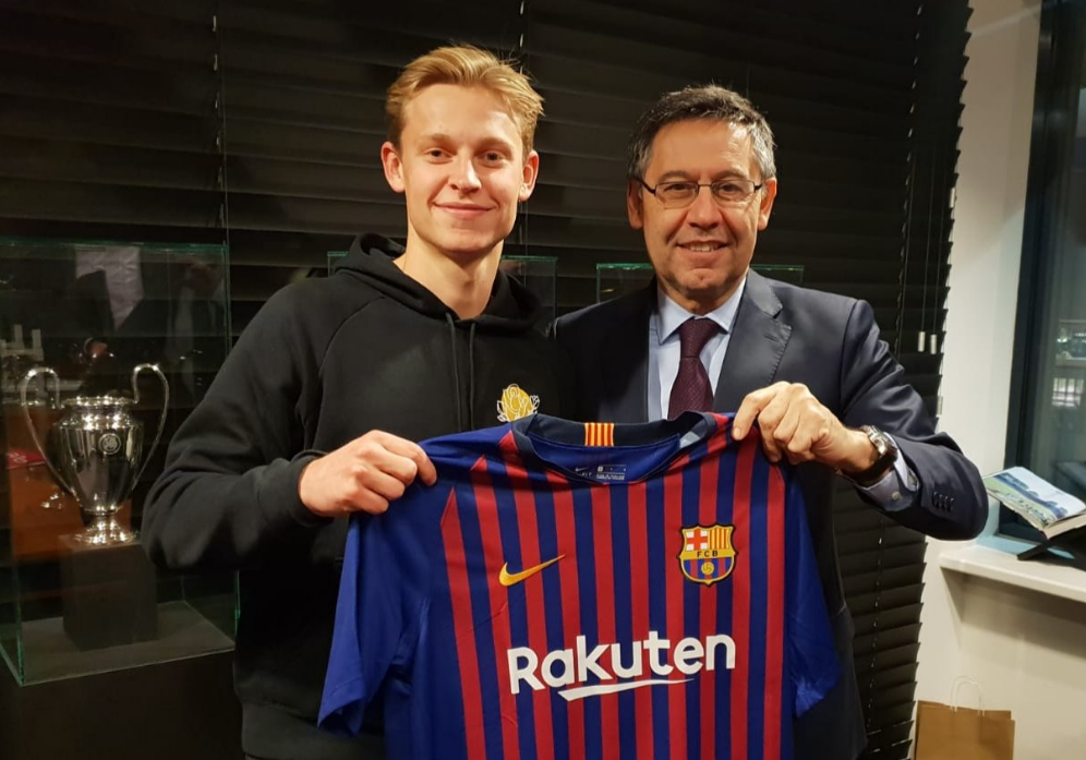 El FC Barcelona hace oficial el fichaje de Frenkie de Jong El FC Barcelona hace oficial el fichaje de Frenkie de Jong