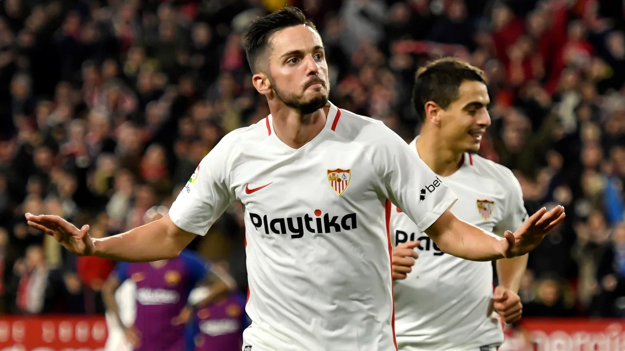 Sarabia festeja su gol ante el Barcelona