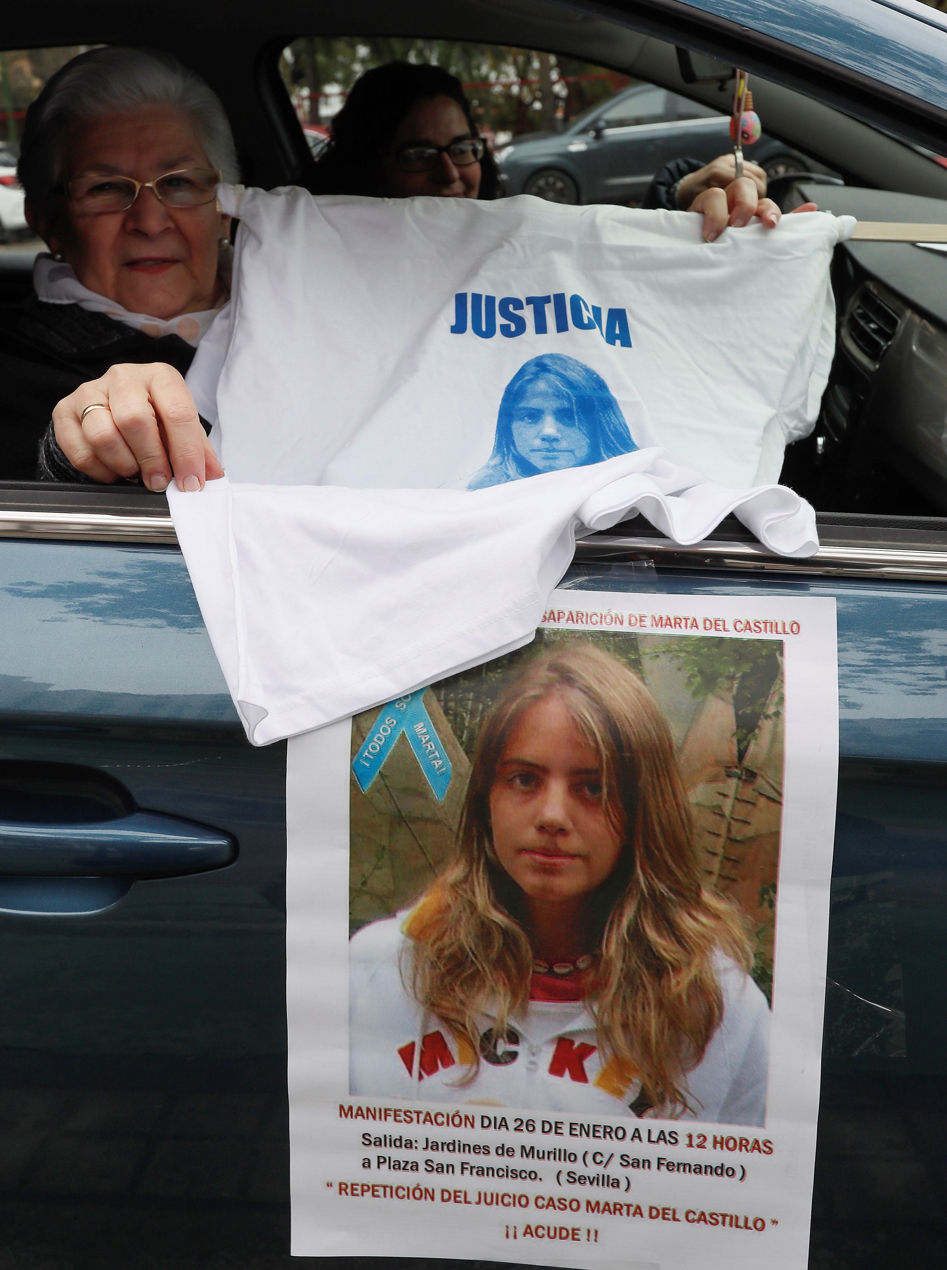 Carlos Quílez: "La policía ya indaga en los documentos bancarios que han provocado la reapertura del caso de Marta del Castillo" Carlos Quílez: "La policía ya indaga en los documentos bancarios que han provocado la reapertura del caso de Marta del Castillo"