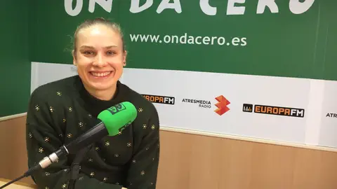 Katia Zukhova, en su última visita a los estudios de Onda Cero Elche. BALONMANO