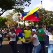 La oposición venezolana celebra el triunfo de Juan Guaidó
