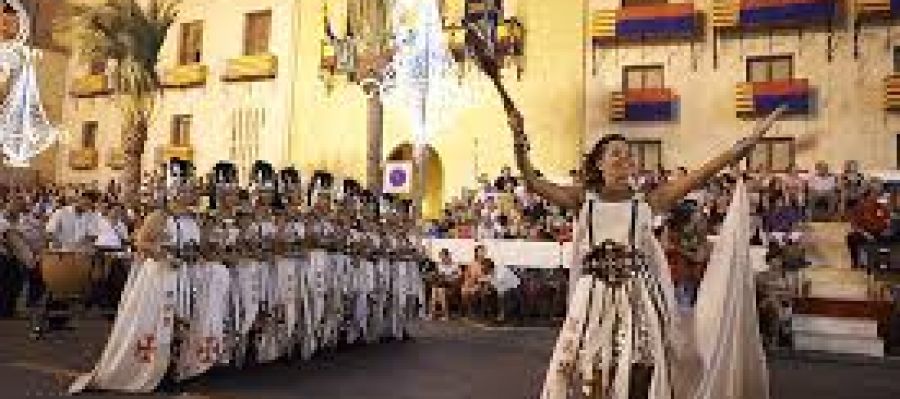 Moros y Cristianos de Elche Moros y Cristianos de Elche