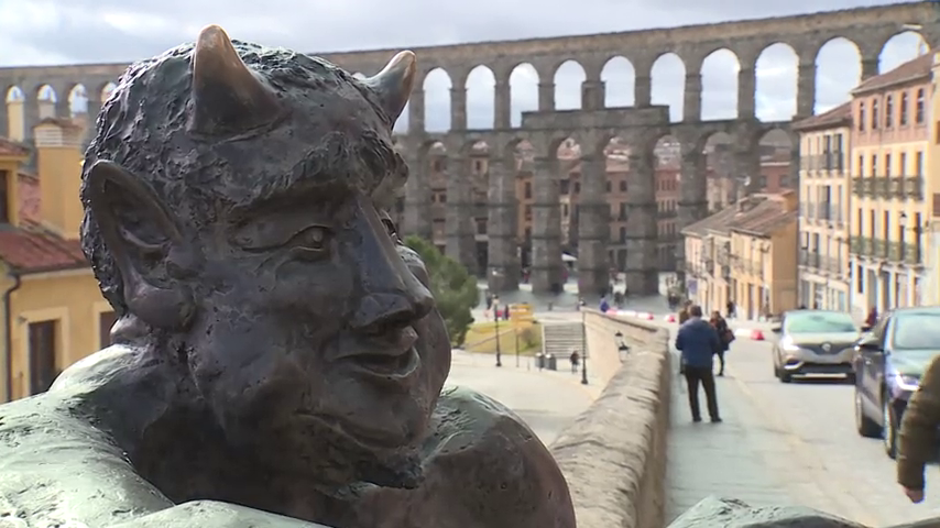 El Juzgado desestima el recurso contra la estatua del diablillo El Juzgado desestima el recurso contra la estatua del diablillo
