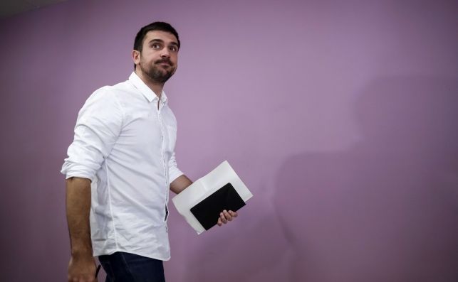 La Tertulia: Ramón Espinar incendia más la crisis de Podemos La Tertulia: Ramón Espinar incendia más la crisis de Podemos