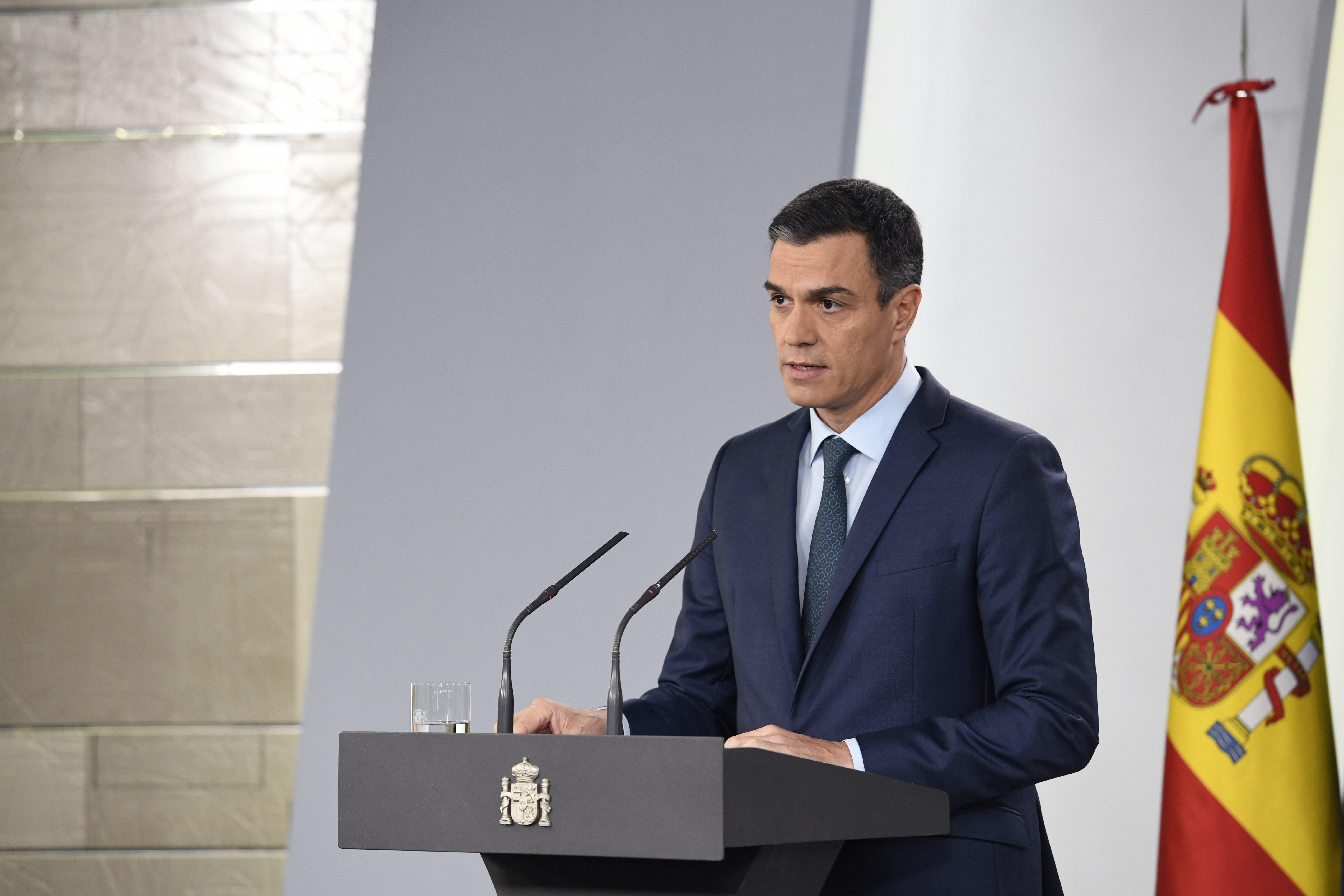 Sánchez manda un mensaje a Podemos e IU: "La izquierda es todo lo opuesto a Maduro" Sánchez manda un mensaje a Podemos e IU: "La izquierda es todo lo opuesto a Maduro"
