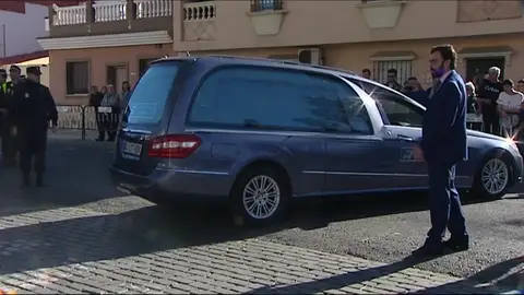 Coche fúnebre con el cadáver de Julen Coche fúnebre con el cadáver de Julen