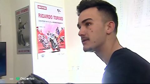 Un coche atropella al piloto Aaron Canet mientras entrenaba en bici: "Sin casco no s&eacute; si lo hubiese contado"