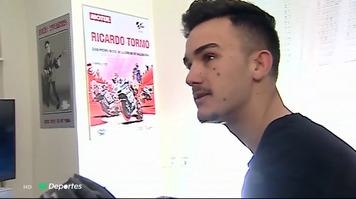 Aaron Canet: "Estar metido en casa cuesta, me he planificado para hacer cardio" episode artwork